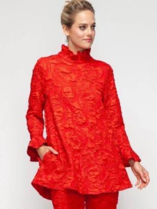 IC COLLECTION Tops - IC collection red textured tunic mock ruffle neck zip back Large L